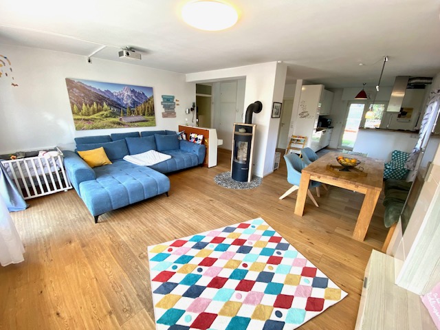 G79 Wohnzimmer Fl�rsheim Erdgeschosswohnung *Provisionsfrei* Besondere EG Wohnung mit gro�em Garten und vielen Extras + 48 qm Apartment!