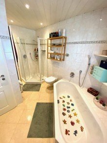 G79 Badezimmer *Provisionsfrei* Besondere EG Wohnung mit gro�em Garten und vielen Extras + 48 qm Apartment!