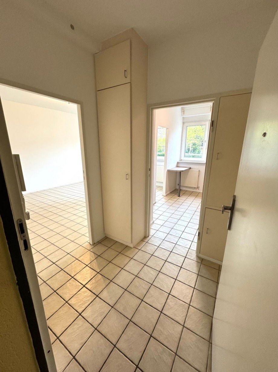 A4 Eingangsbereich Erdgeschosswohnung Frankfurt H�chst