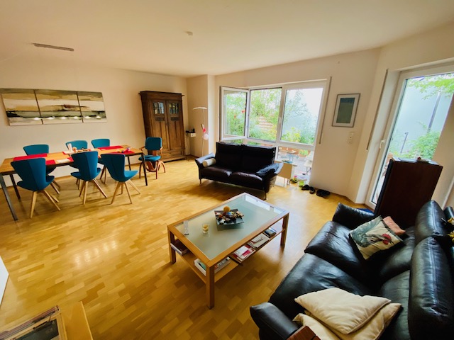 Wohnzimmer Kriftel Haus Moderne Doppelhaush�lfte mit sch�nem Garten, Garage und 2 Stellpl�tzen