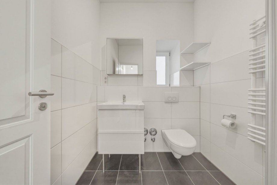 Badezimmer Bild 1 Etagenwohnung Mainz