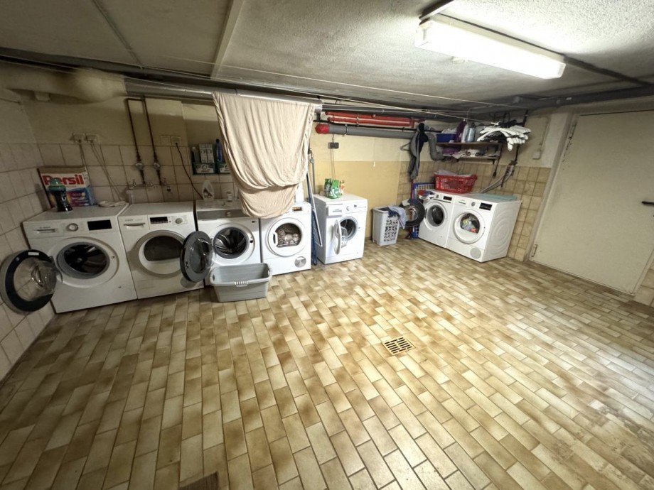 N32 Waschk�che Etagenwohnung Hattersheim Eddersheim