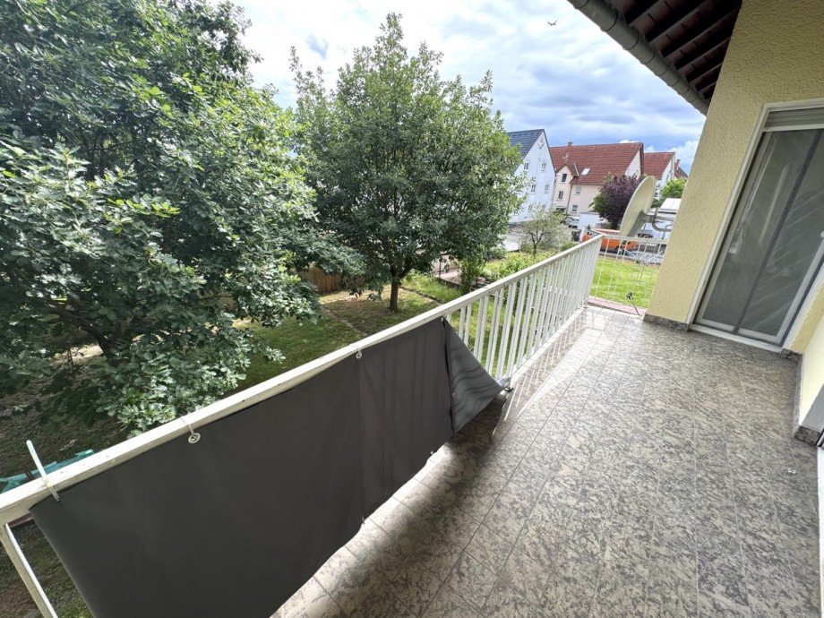 B69 Balkon 1.OG Etagenwohnung Hattersheim Eddersheim
