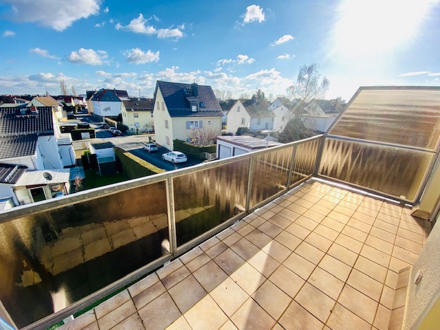 Balkon Einfamilienhaus Fl�rsheim