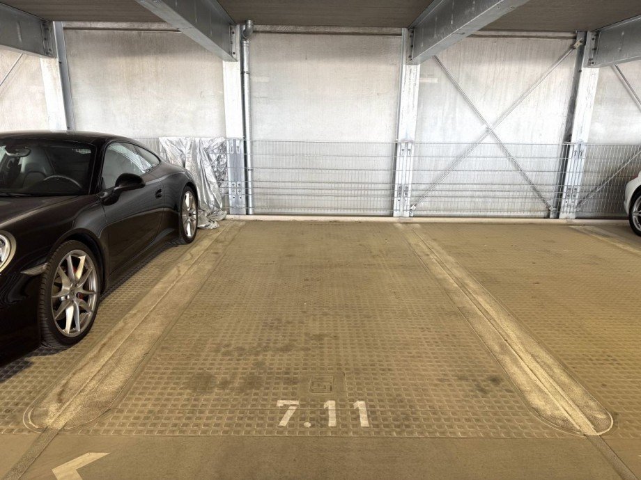 AK4 Parkplatz Etagenwohnung Hattersheim Okriftel