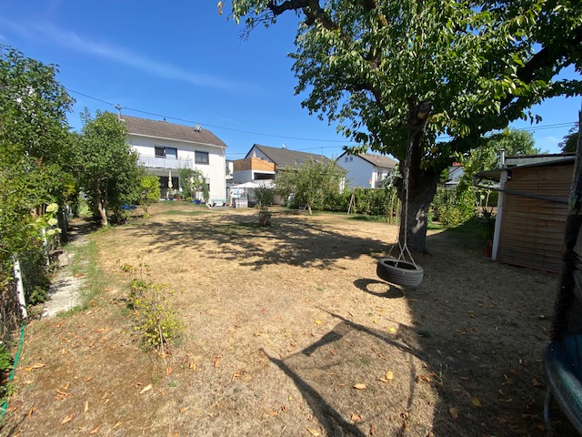 Hausansicht Garten Zweifamilienhaus Hattersheim-Eddersheim