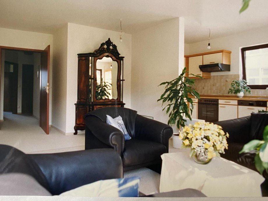 Wohnzimmer K�che Etagenwohnung Kriftel