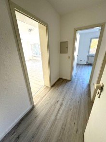 O28 Eingangsbereich Sch�ne 2 Zimmer ETW inkl. TG-Platz in Wicker