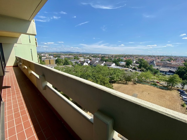 Balkon Schlafzimmer Etagenwohnung Hochheim