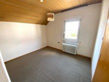 B9 Schlafzimmer 2 OG Charmantes neues Zuhause f�r Ihre Familie in Eddersheim am Main