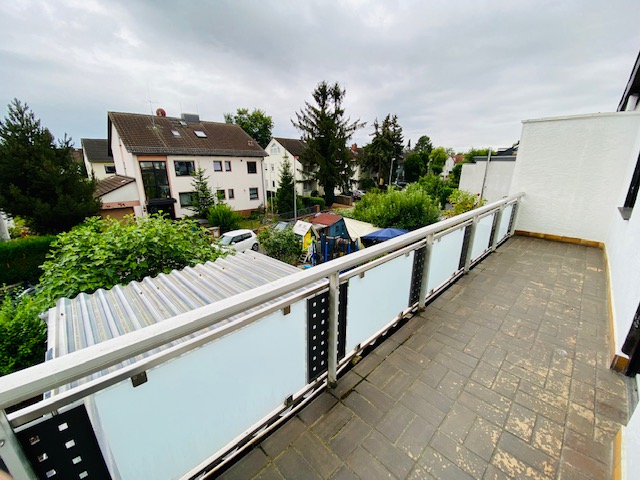 S32 Balkon Reihenmittelhaus Hattersheim