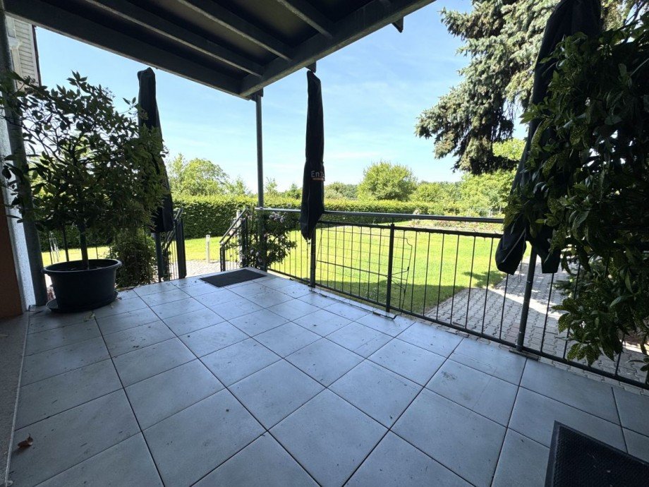 H24 Terrasse Ausblick Erdgeschosswohnung Hattersheim