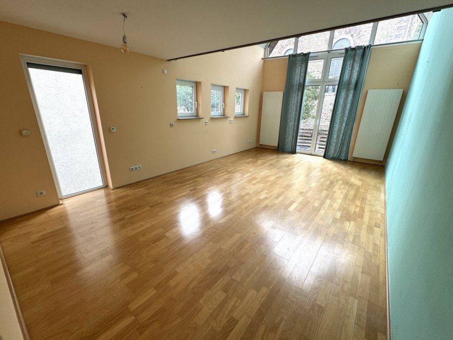 H25 Wohnzimmer OG Einfamilienhaus Fl�rsheim