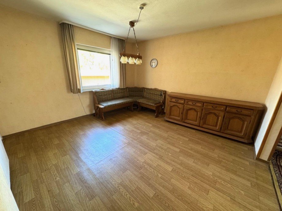 F6 Esszimmer Doppelhaush�lfte Hattersheim Eddersheim