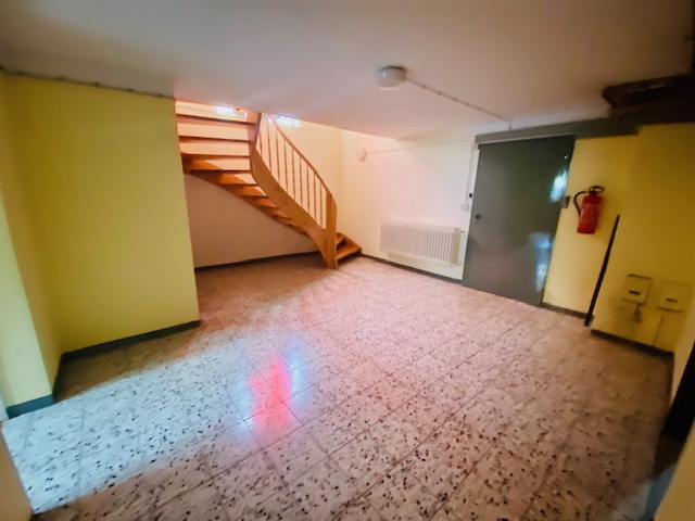 R24 Keller Flur Haus Hattersheim-Eddersheim