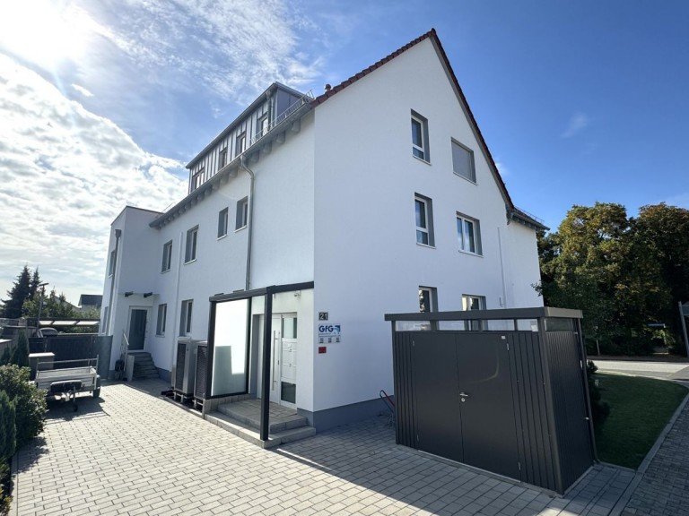 Hausansicht Fl�rsheim-Weilbach B�rofl�che Moderne B�rofl�che im 1.OG zentral im Rhein-Main Gebiet