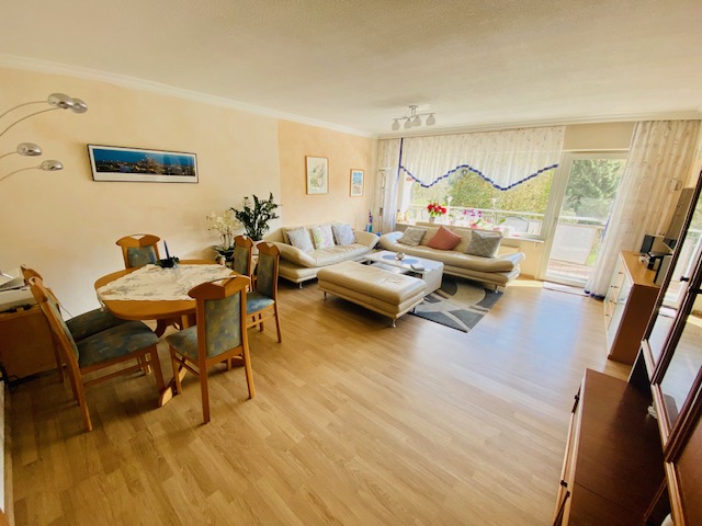 Wohnzimmer Bild 1 Etagenwohnung Hattersheim-Okriftel
