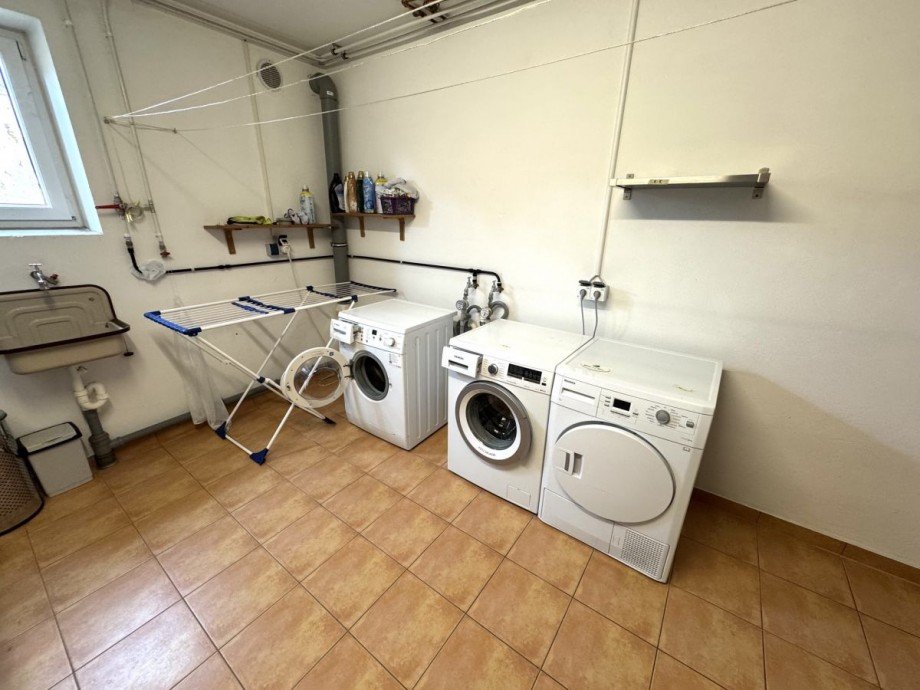 H24 Waschk�che Erdgeschosswohnung Hattersheim