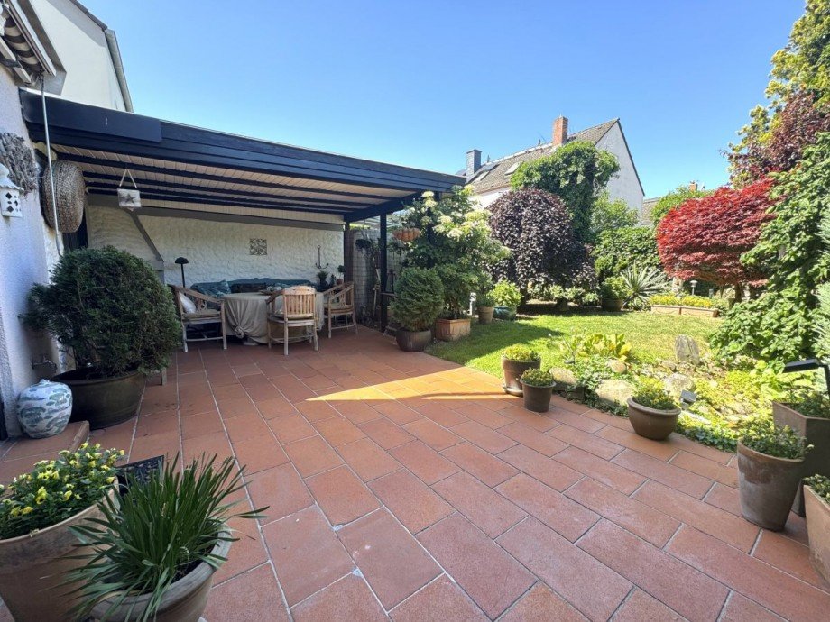 �38 Terrasse Doppelhaush�lfte Hofheim Wallau