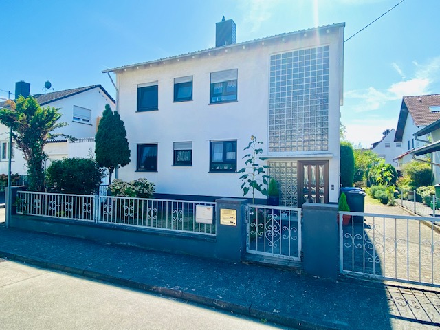 Hausansicht Zweifamilienhaus Hattersheim-Eddersheim