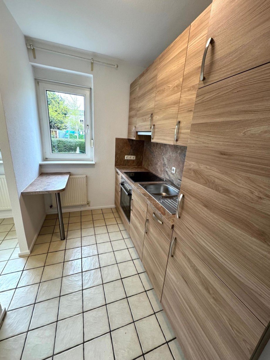 A4 K�che zugang vom Flur Erdgeschosswohnung Frankfurt H�chst