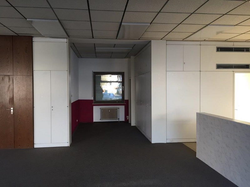 Theke B�ro UG Treppe B�ro / Praxis Hattersheim-Eddersheim