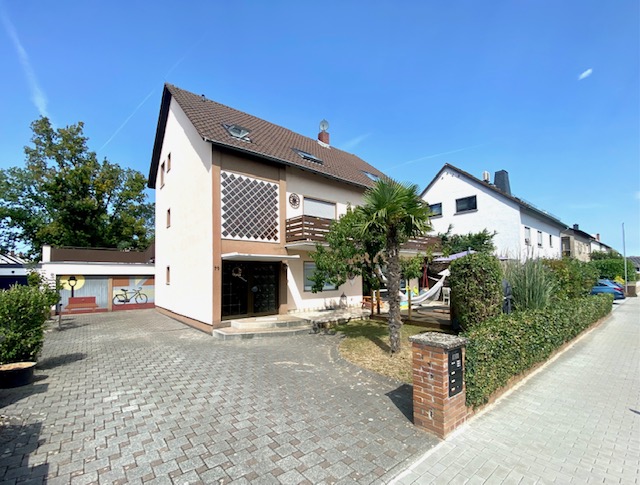 G79 Stra�enansicht Erdgeschosswohnung Fl�rsheim