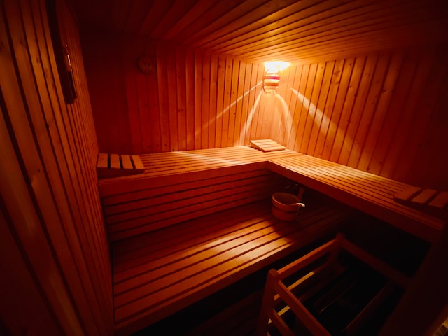 Sauna Keller Mehrfamilienhaus Fl�rsheim-Weilbach