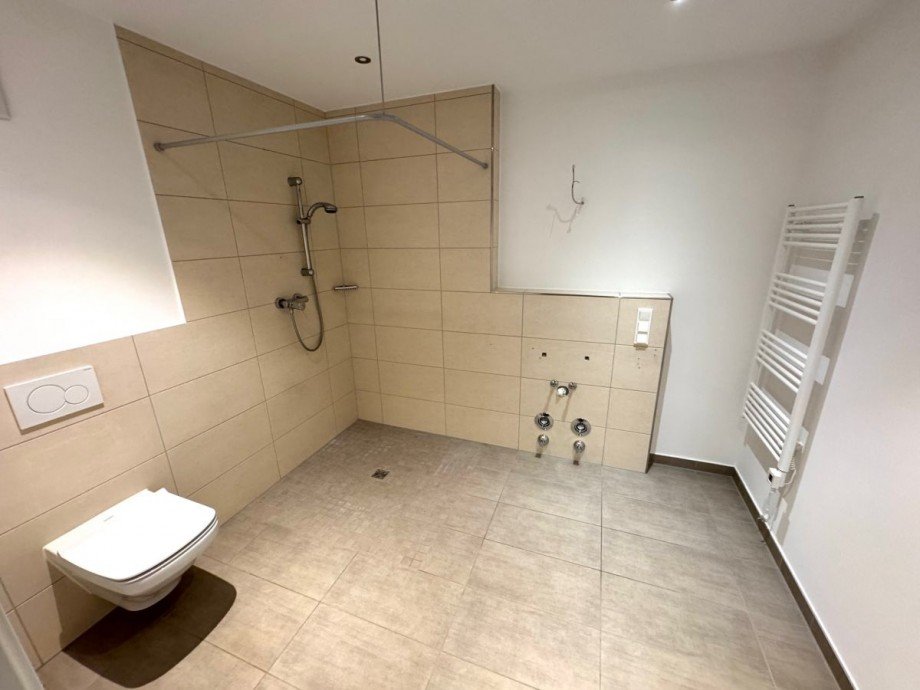 L3 Badezimmer Erdgeschosswohnung Idstein