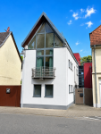 Hauptbild Modernes Architektenhaus in Altstadtlage von Flörsheim am Main