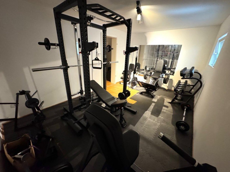 B2c Fitness Hobbyraum Reihenmittelhaus Hattersheim