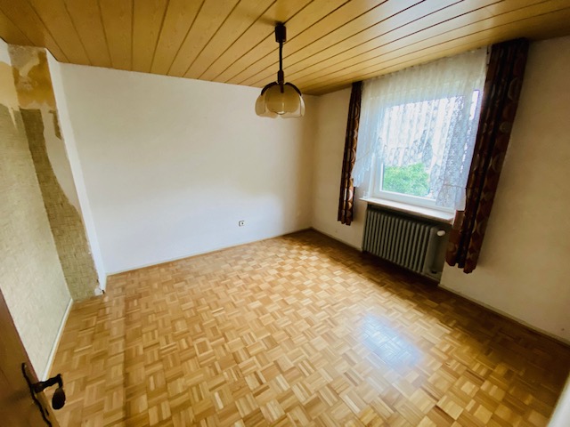 S32 Schlafzimmer Reihenmittelhaus Hattersheim