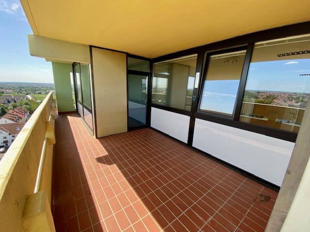 Loggia Balkon Etagenwohnung Hochheim
