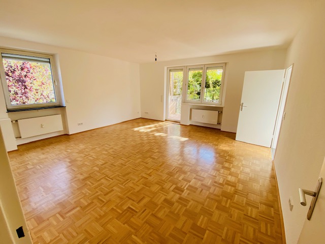 Wohnzimmer Mainz Erdgeschosswohnung Wundersch�ne EG Wohnung mit neuer EBK, Stellplatz und eigenem Garten.