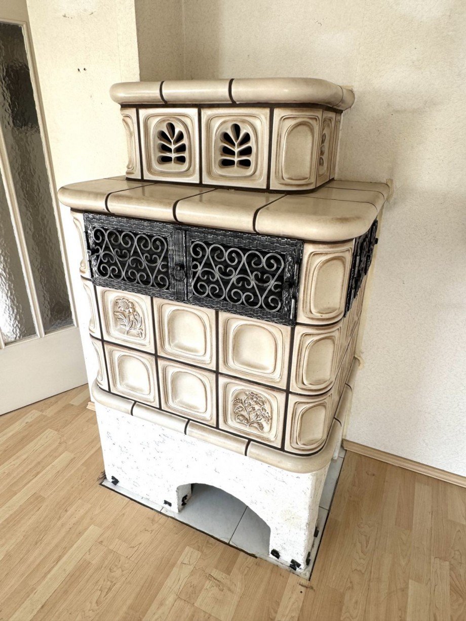 G130 Kachelofen Haus Bad Homburg Kirdorf