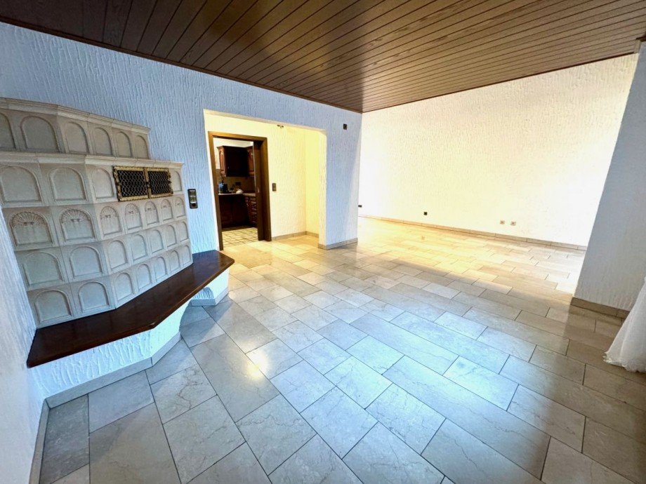 AK2 Wohn Esszimmer EG Bild 2 Mehrfamilienhaus Hattersheim Okriftel
