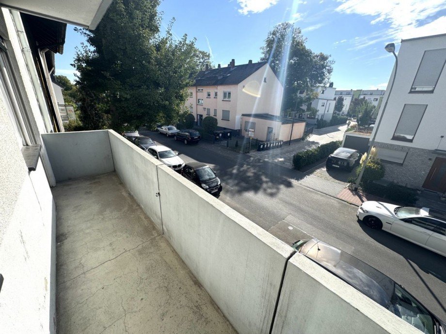 F17 Balkon Etagenwohnung Frankfurt Griesheim