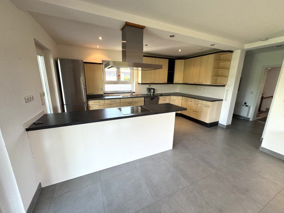 H24 K�che Erdgeschosswohnung Hattersheim