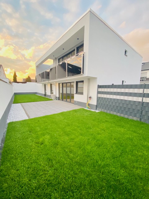 Hausansicht Garten Hattersheim-Eddersheim Etagenwohnung Wundersch�ne Luxus-Neubauwohnung im 1.OG Erstbezug!