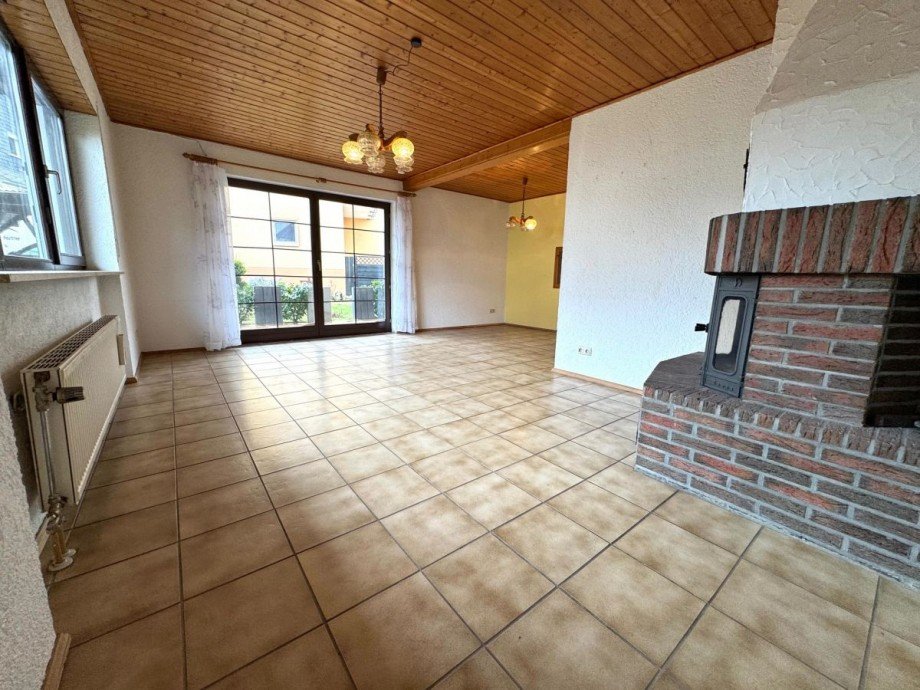 Hinterhaus EG Wohnzimmer Bild 2 Haus Taunusstein - Wehen