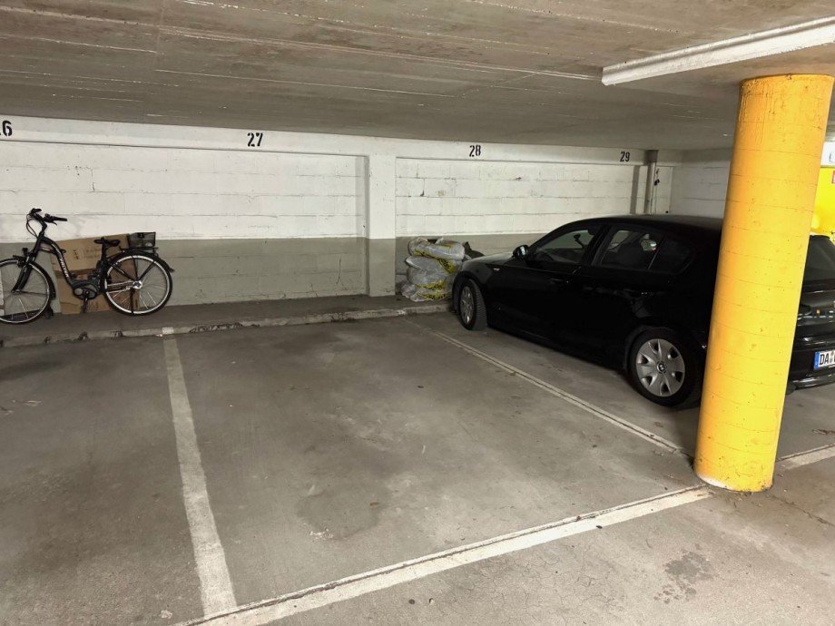 B8 TG Stellplatz Etagenwohnung Darmstadt-Kranichstein