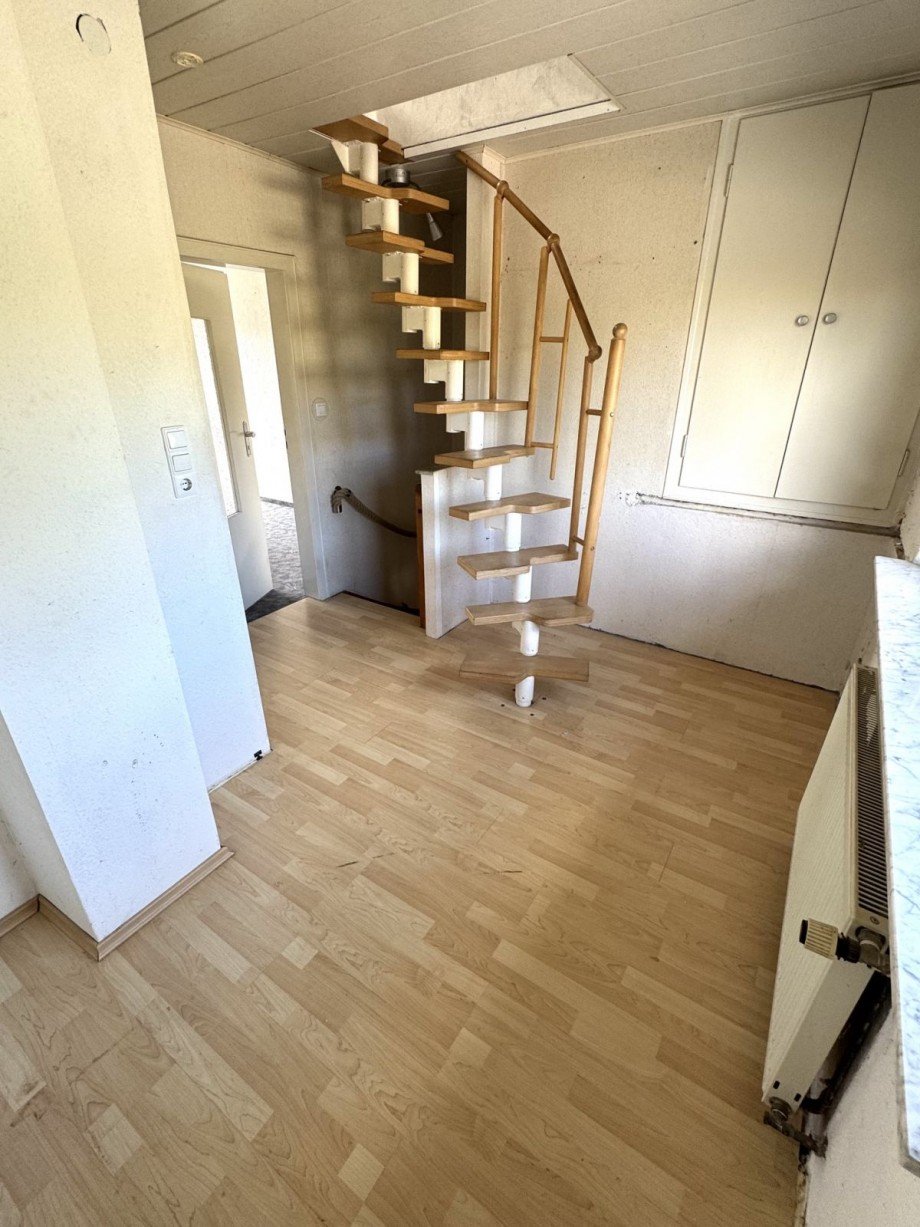 G130 Zugang zum DG Haus Bad Homburg Kirdorf