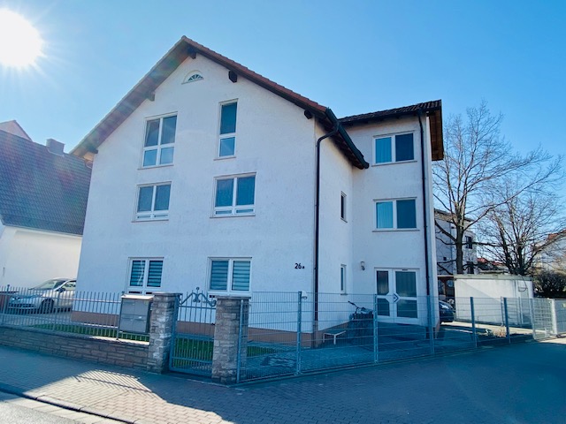 Hausansicht Erdgeschosswohnung Fl�rsheim