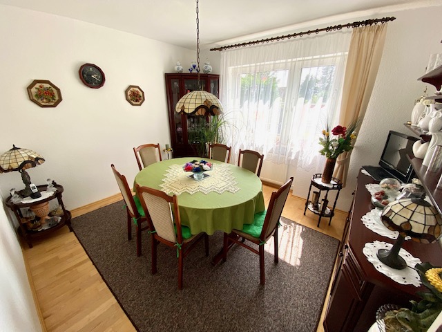 L10 Esszimmer EG Doppelhaush�lfte Fl�rsheim-Weilbach