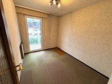 G8 Schlafzimmer 3 Charmantes RMH in guter Lage von Fl�rsheim-Wicker
