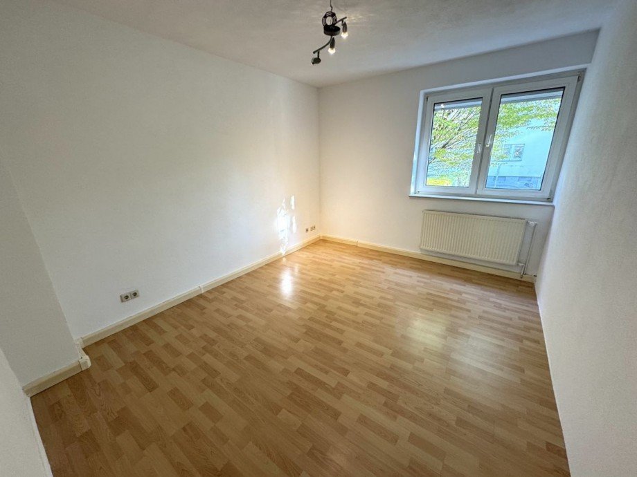 P13 Schlafzimmer Wohnung Frankfurt H�chst