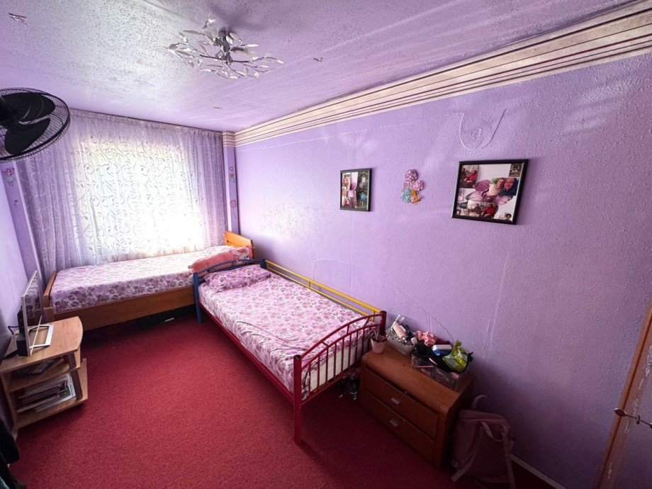 NL44 Zimmer 4 EG Doppelhaush�lfte Frankfurt