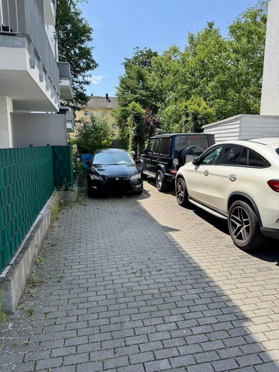 B2c Stellpl�tze Reihenmittelhaus Hattersheim