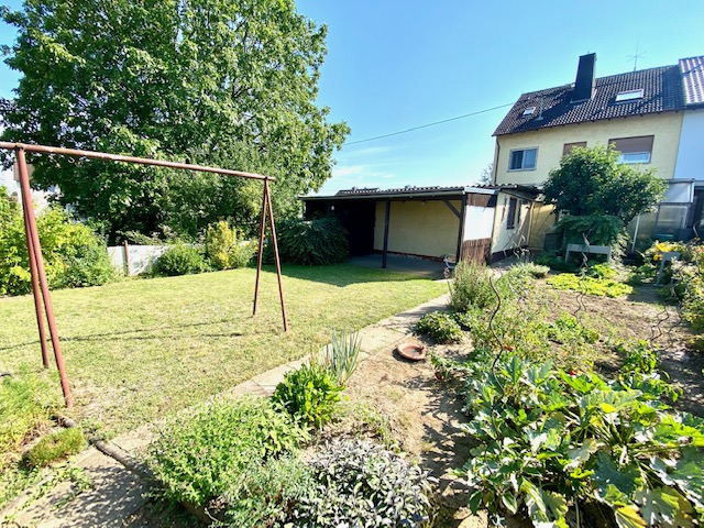 L10 Haus R�ckansicht Doppelhaush�lfte Fl�rsheim-Weilbach