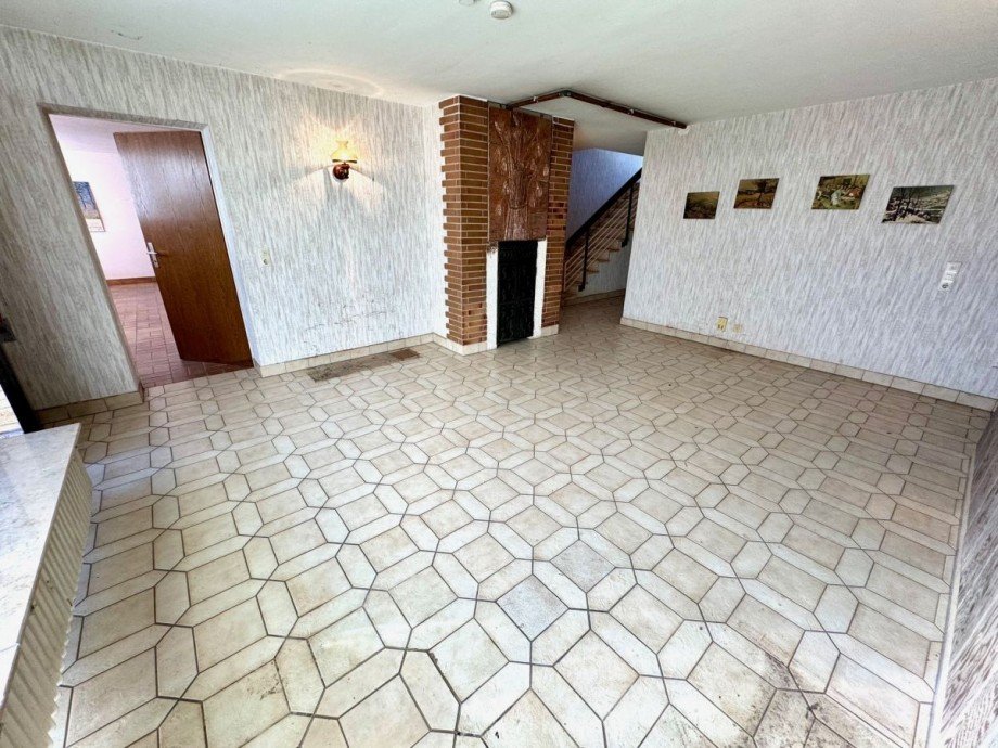 C4 Ess Kaminzimmer Souterrain Einfamilienhaus Fl�rsheim
